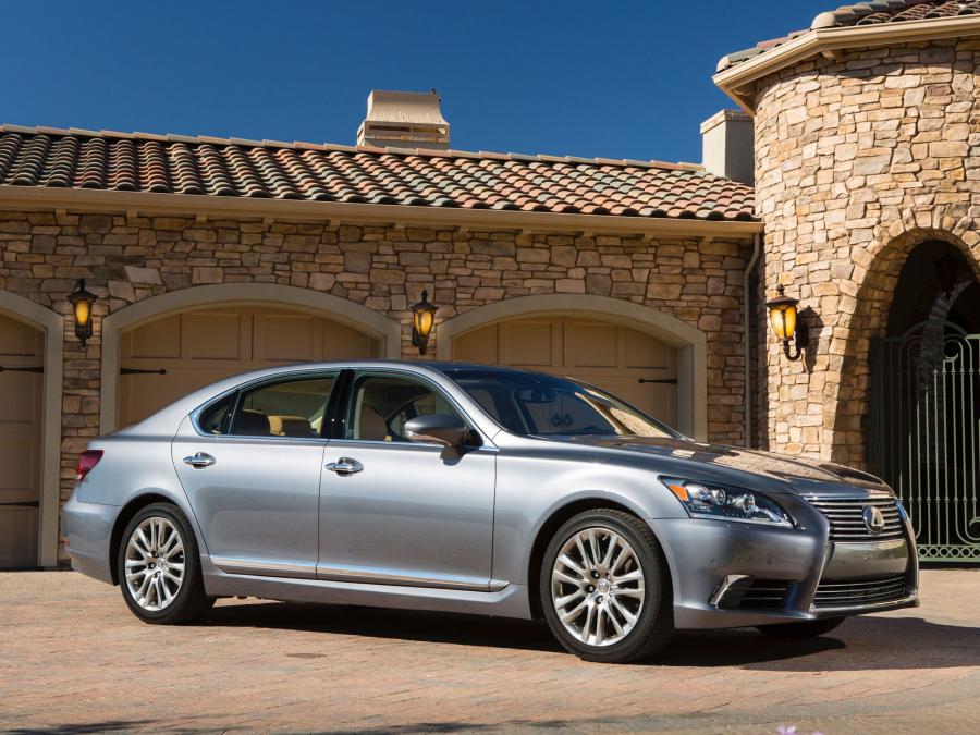  Lexus LS600h L 2012 года  (фото 4 из 16)